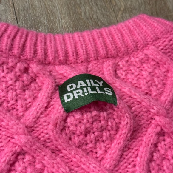 Daily Drills Vibrant Pint Cable Knit Crewneck Sweater Size XS/S - Picture 3 of 5